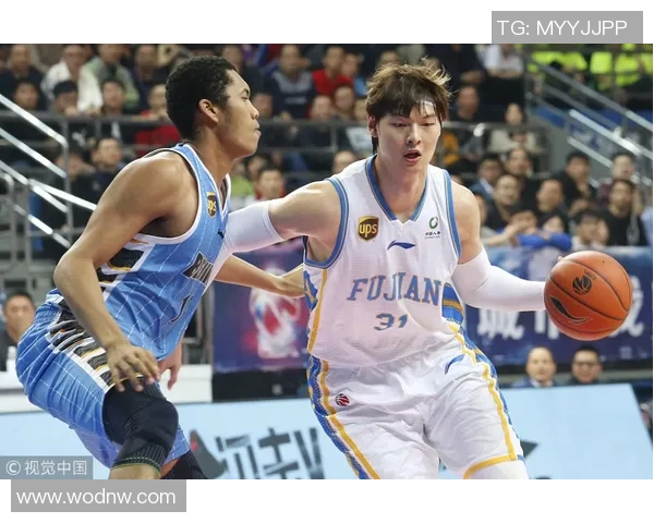 易建联再次入选CBA全明星阵容，刷新历史纪录，领跑全联盟球员票选